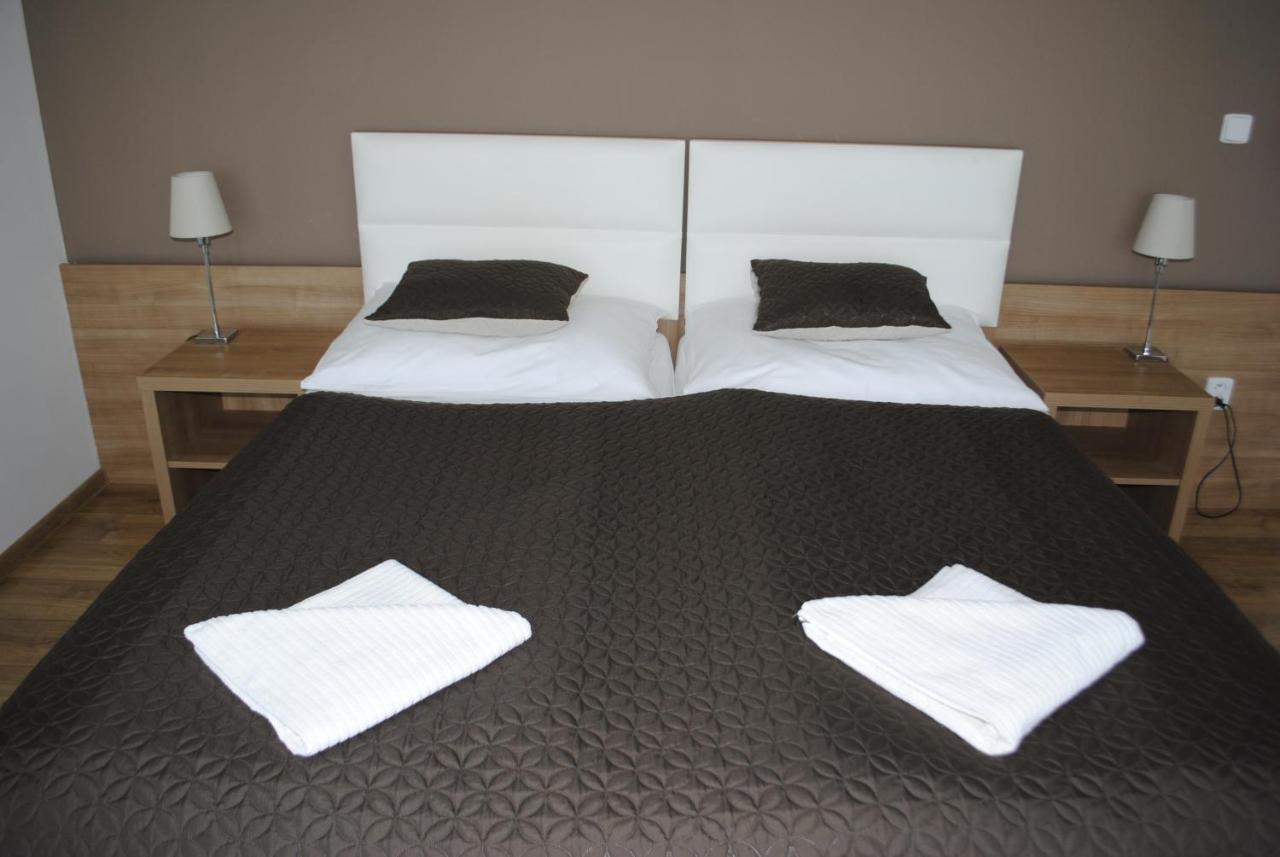 Hotel Golf Jezera Ostrožská Nová Ves Εξωτερικό φωτογραφία